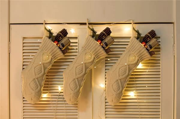 Julstrumpor 4-pack 35,6 cm Stickat Mönster Elfenbensvit Jul Heminredning