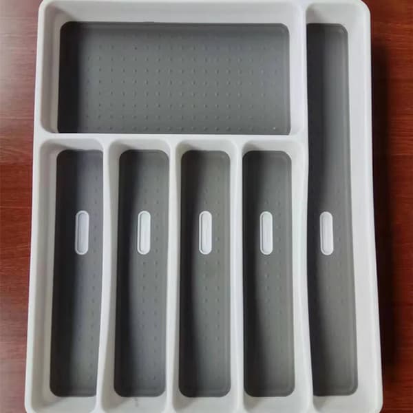 Bestikbakke med 6 rum i plast 6 Compartment Plastic