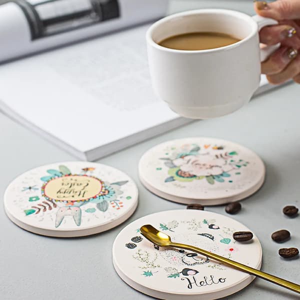 Marmor Keramiske Absorberende Coasters 6-pak med Jernstativ Varme Ridse Bordbeskyttelse