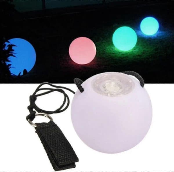2 stk. LED Poi-bolde, 7 farver, 6 lystilstande, fingerstropper, LR44-batterier inkluderet 2 pcs