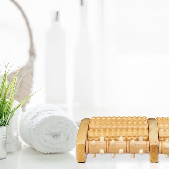 Fotmassagerulle i trä, naturlig, stimulerar reflexzoner Voetmassage roller -