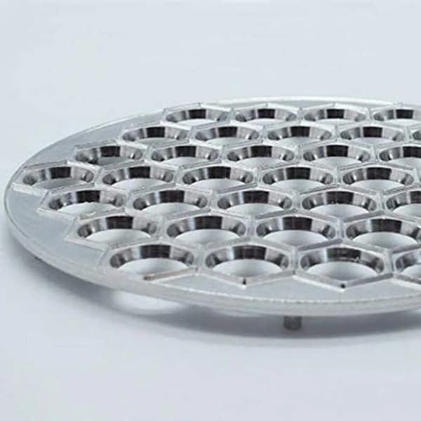 Dumplingform 37 huller aluminiumslegering 25x0,55 cm køkkenpresseværktøj