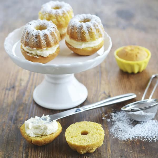 12 stk. silikone mini-bundt kageforme genanvendelige muffinforme til kage, dessert, chokolade, budding, gelé (4 farver)