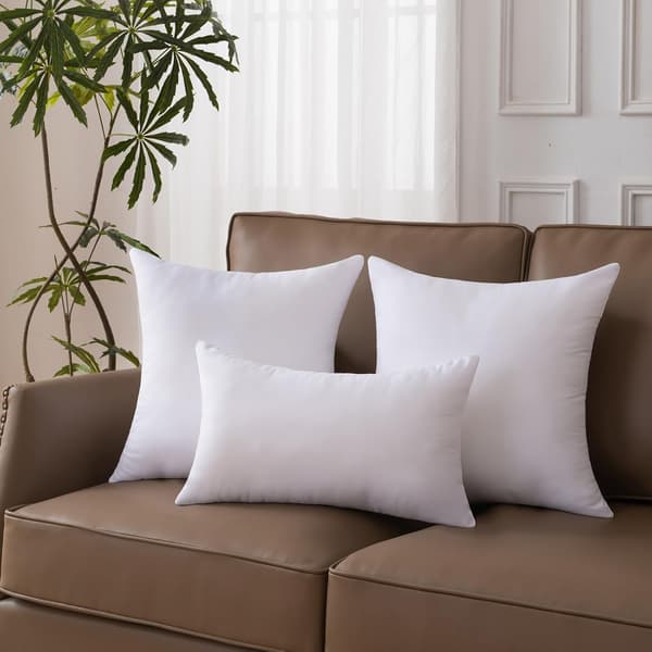 Sett med 2 hvite putefyll på 45 x 45 cm for sofa og dekorative puter Set of 2