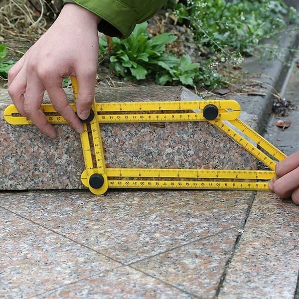 Gul flervinklet målemal 4-fold laserskala for trearbeid, flisgulv, taktekking