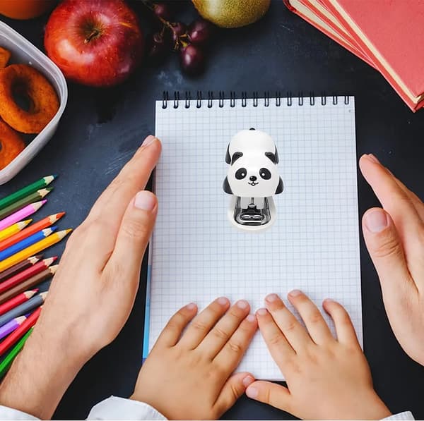 Mini bærbar Panda Stiftemaskin Manuell Stiftemaskin Søt Panda Tegneserie Stiftemaskin