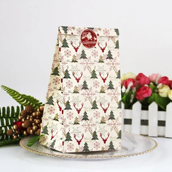 24 stk. julekalender fyldeposer Kraftpapir 4 designs klips snor
