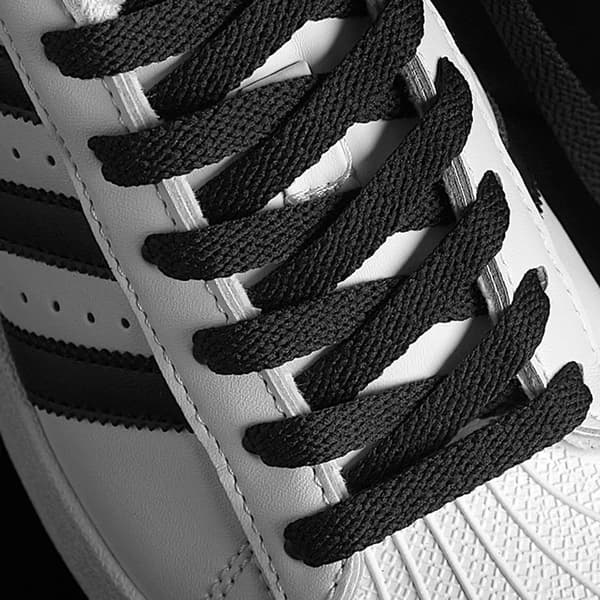 Flade snørebånd 2 par polyester PP 0,8 cm brede 100/120 cm sneakers fritidssko
