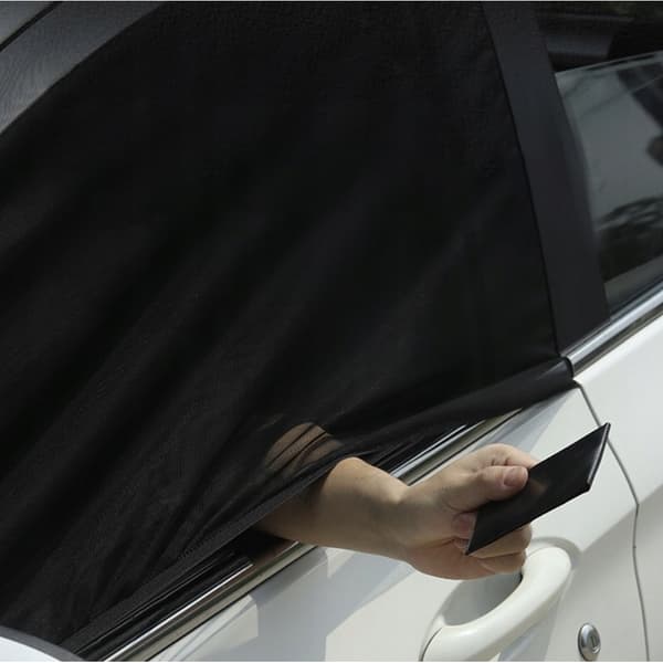 Aurinkosuoja / Hyttysverkko autoon - Kiinnitetään auton oven päälle front window