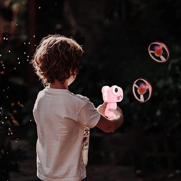 Bambu Sländor Flyvende Disk Legetøj One-Touch Flyvende Disk Launcher Legetøjsbelysning Gyro Legetøj Lysende flyvende tallerken Spinning Flyvende Disk (Pink)