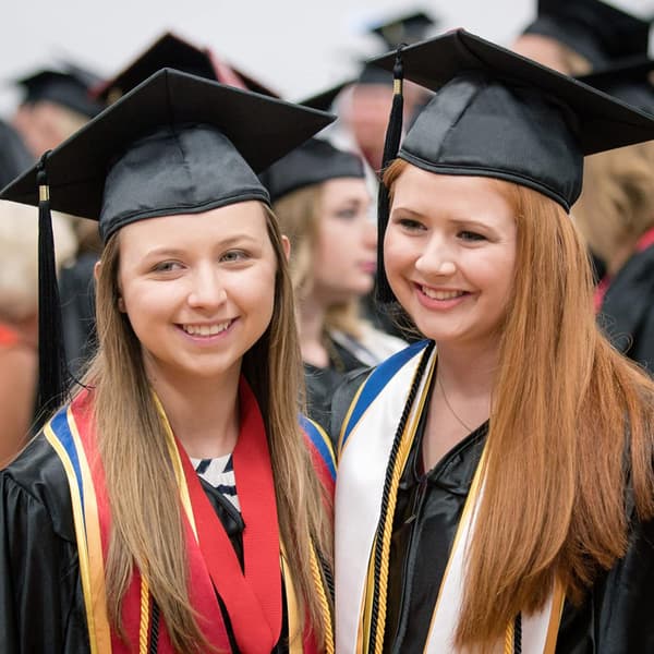 Studenterhue, kandidathue, eksamenshue, universitetseksamen