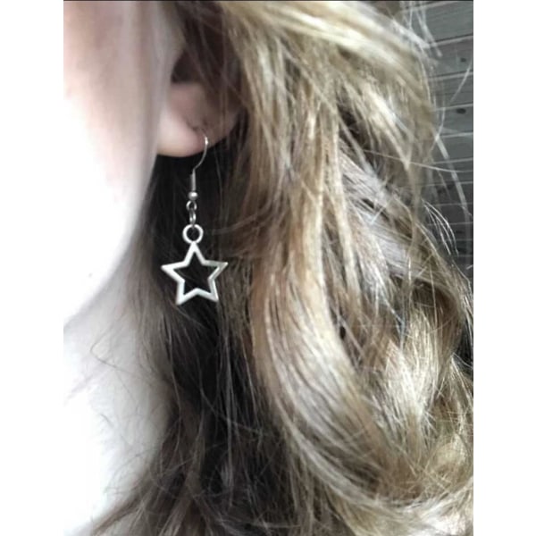 Golden stars NEW IN! ÖRHÄNGE UNISEX guld