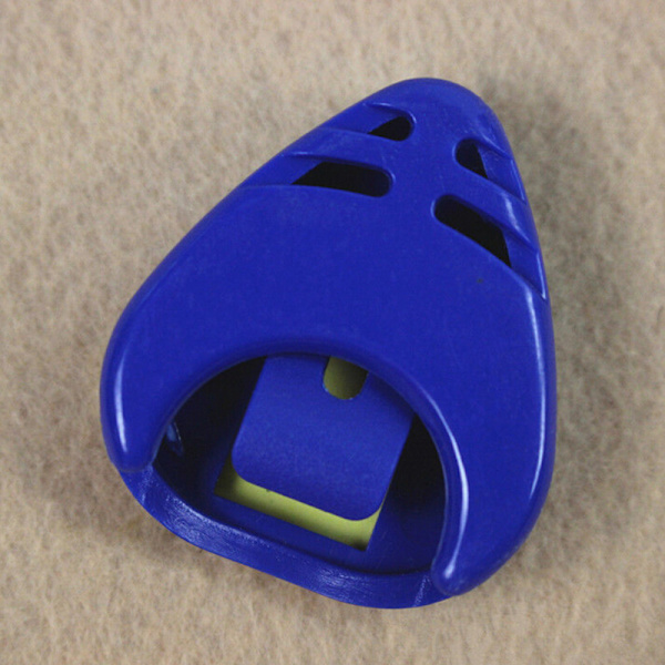 Ny Plactic Guitar Pick Plectrum Holder Case Box blandade färger