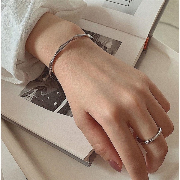 Armband Kvinna Mobius Ring Armband Ins Light Luxury Niche Des Silver