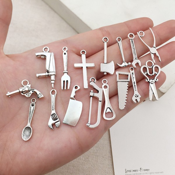 100 st blandat hänge för smyckenstillverkning Armband DIY örhängen Gold