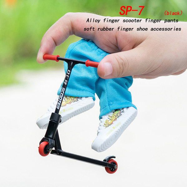 Mini Finger Scooter Set Mini Finger Skateboard med byxor Black