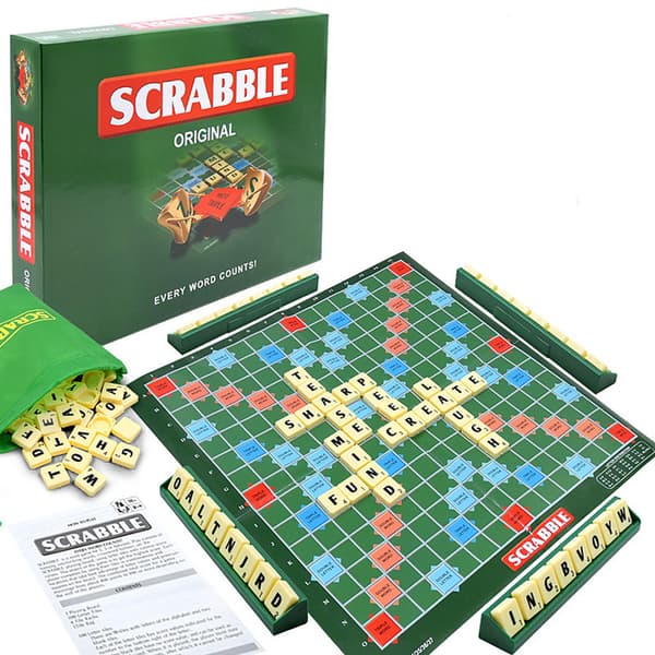 Scrabble, brettspill, ordspill, moro, interaktive familiespill