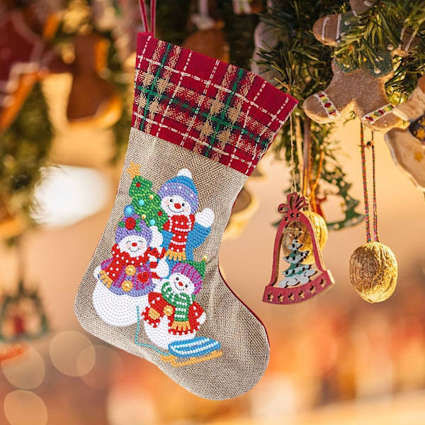 Julstrumpor Diamantmålning Kits för Vuxna Nybörjare, 4 Pack Kamin Hängande Strumpor, DIY Strassmålning Julgransprydnader Snowman