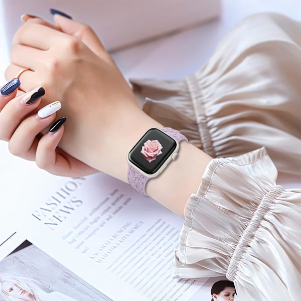 Gravert Rem for Apple Watch-reimer, iwatch-reim Kvinner, Myk Silikon Rose Blomstermønster Bånd for iWatch Series-reim Lavender Purple/Light Blue 38/40/41mm