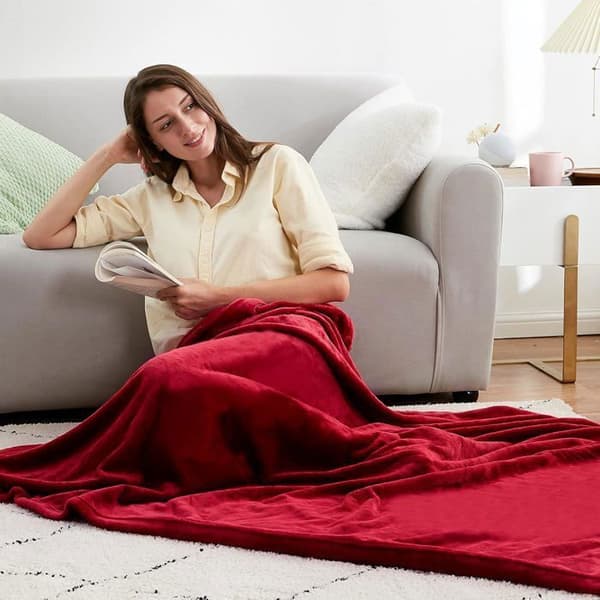Blødt Fleecetæppe 150x200 cm - Varmt Vinterflonel Vaskbart Tæppe til Sofa eller Seng, Enkeltstørrelse, Rød