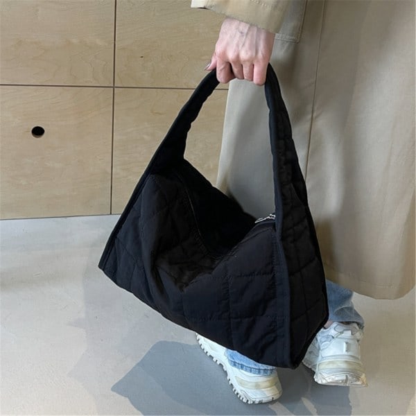 Pålitelig Vattert Puffer Bag Dame Håndveske skulderveske for forskjellige behov Beige