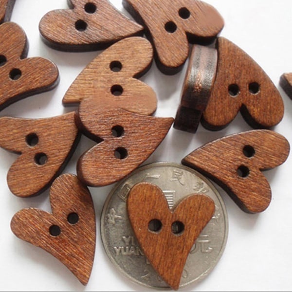 100 stk hjerteformede treknapper, uforanderlige, brune, for sying