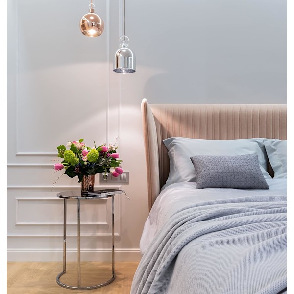 10 LED pærer 7W E14 C37 svarende til 60W, 330° spredning, neutralt hvidt lys 4200K. Perfekt til stuer.