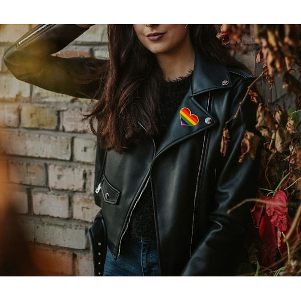 Pakke med 5 Biseksuelle Stolte Hjerteformede Lapel Pins Brocher Pins Flag Badge Broche Badges Rainbow 5pcs
