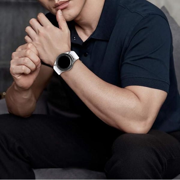 Rem för Samsung Galaxy Watch 46mm Mjukt Silikon Sport Armband Ersättning 22mm för Män Kvinnor White
