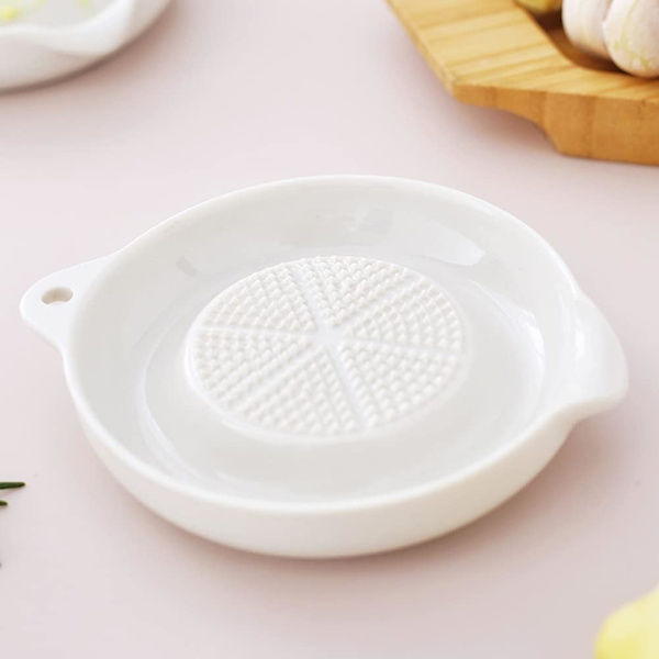Keramiikkaraastinlevy valkosipulille, inkiväärille, sipulille, juustolle ja mausteille, keittiövälineet, riippuva minivalkoinen raastin ruokamylly