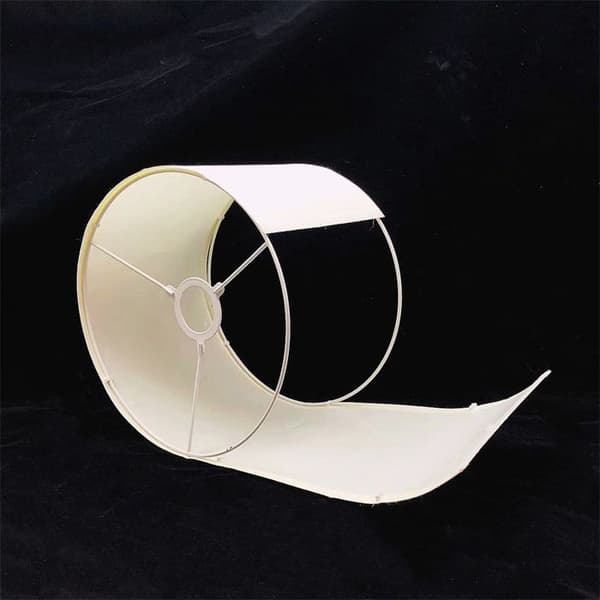 Rund lampeskærm, 25 cm diameter, 18 cm højde, 100% polyester, egnet til bord- eller pendellamper