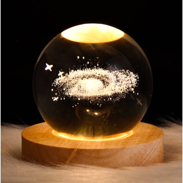 3D Saturn Krystal Kugle Natlampe til Børn Glaskugle Natlampe med Træbase Fantasifuld Dekoration Krystal Kugle Saturn LED Galaxy Planet Natlampe Nebula