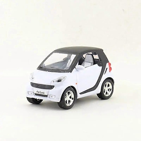 1:32 Skala Diecast Lekebilmodell Smart Fortwo Bil Trekk Tilbake Dører Åpnbare Lyd & Lys Bil Utdannings Samling Gave Liten WHITE