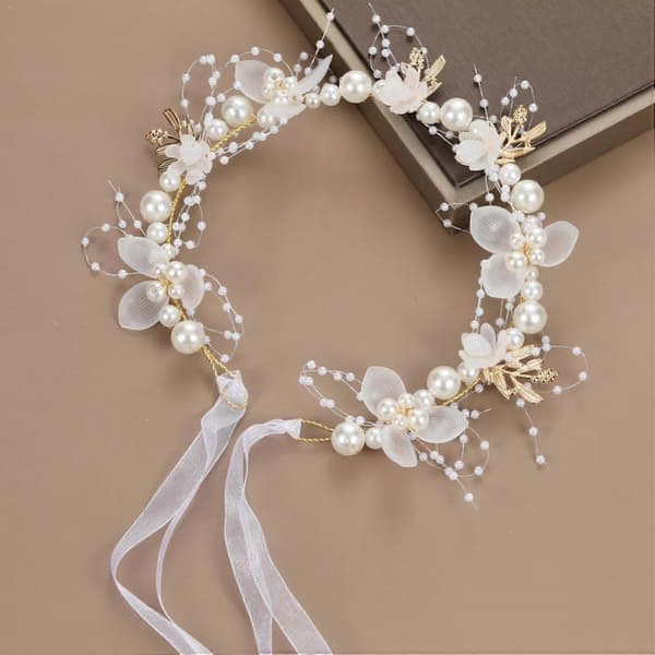 Elegant håndlaget blomsterpike-tiara med perler Multifunksjonell girlanderhodeplagg