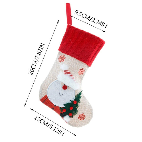 Julstrumpor i linne, juldekorationer, ornament, tomte, snögubbe, strumpor, godispåse
