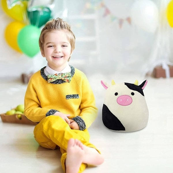 Mansikka-lehmä Plushie - 3D Söpö Täytetty Eläin Halattava Leikki - Musta Lehmä