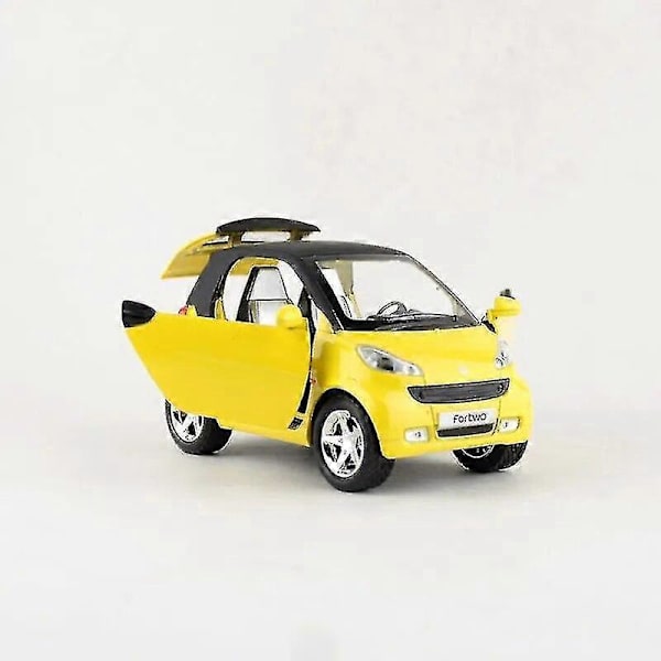 1:32 Skala Diecast Lekebilmodell Smart Fortwo Bil Trekk Tilbake Dører Åpnbare Lyd & Lys Bil Utdannings Samling Gave Liten WHITE