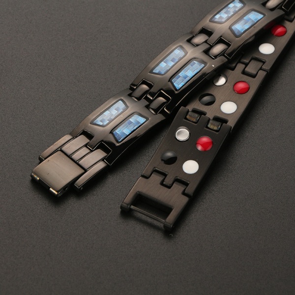 Ett stycke blått svart armband Titandrivet magnetiskt armband