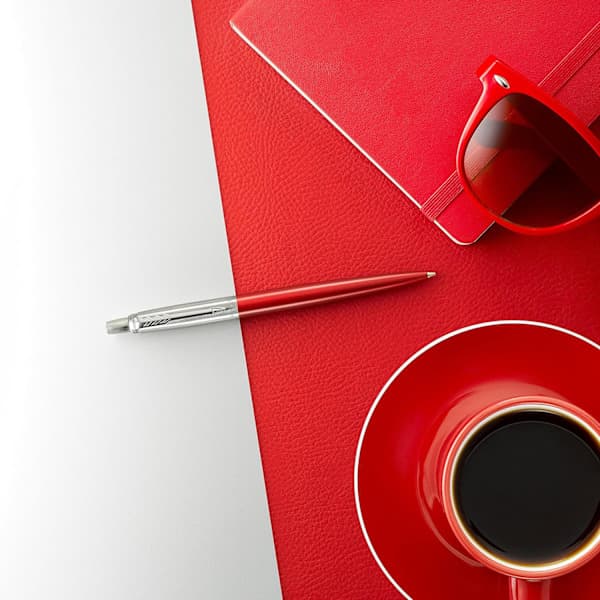 Kuglepen | med kromdetaljer | Medium spids sort blæk Royal Red