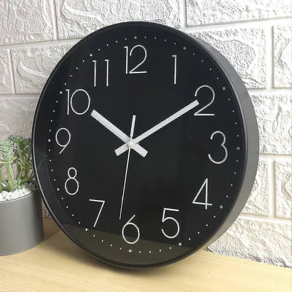 Seinäkello 10 tuumaa pyöreä äänetön 3D-numero kvartsikello Black