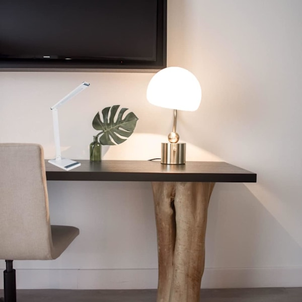 10 LED pærer 7W E14 C37 svarende til 60W, 330° spredning, neutralt hvidt lys 4200K. Perfekt til stuer.