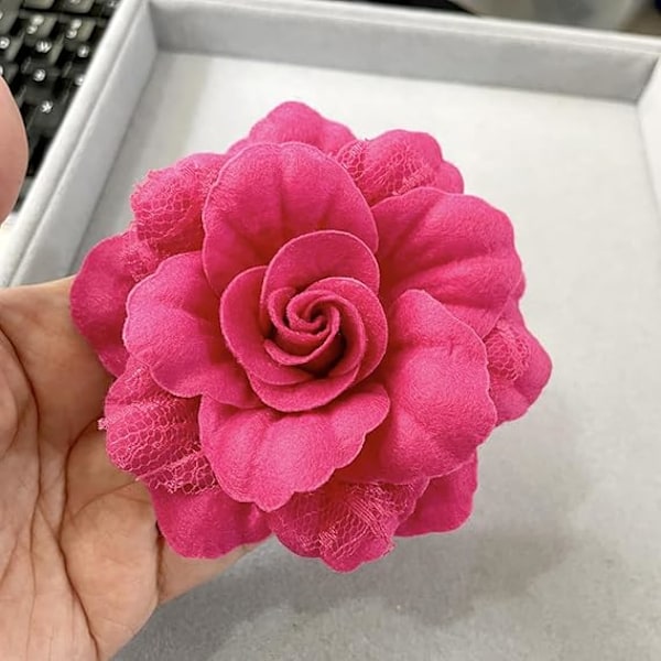 Kameliablom Broscher Kavaljersnålar Spetsblommor Brosch Klassisk för Bröllopsfest Dans Bankett för Kvinnor Damer Elegant Rose red