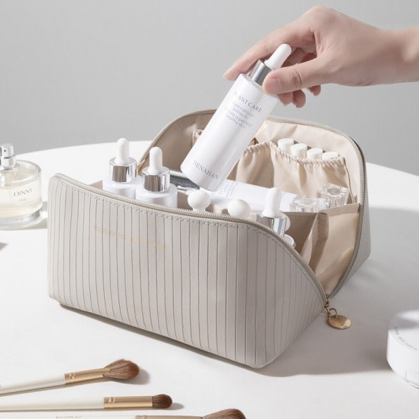 Rummelig toilettaske / makeup taske Grey