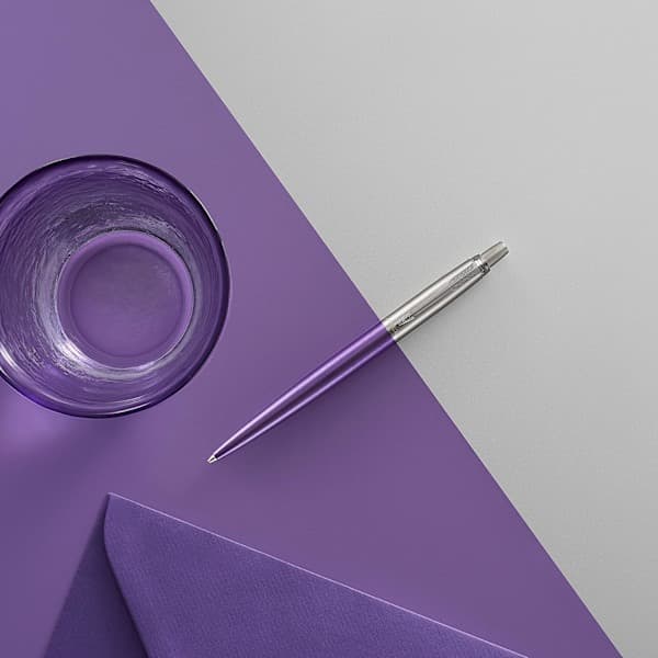 Kuglepen | med kromdetaljer | Medium spids sort blæk Royal Purple