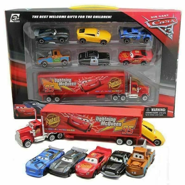 7 osan Cars 2 Lightning McQueen -kilpa-auto ja Mack-kuorma-autosetti lahjoina