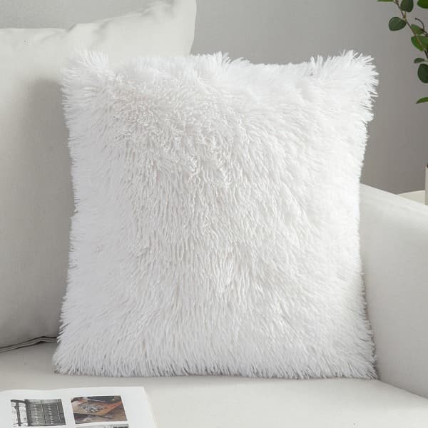 2-pak fluffy imiteret pels pudebetræk 43x43cm Hvid