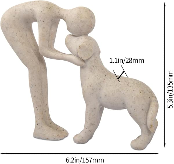 Abstrakt figur Mann og hund - Harpiksdekorasjon - Minnegave til hundeelskere - Beige