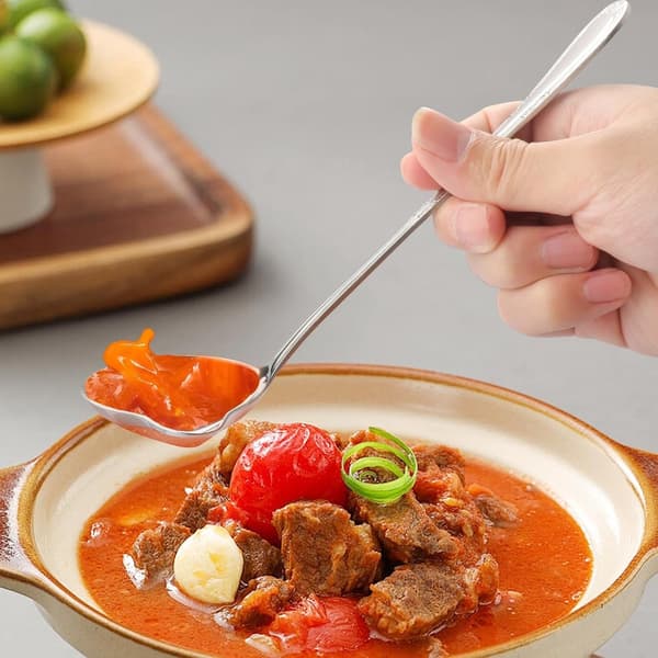 2 stk. sovseske, lille ske med hældetud, rustfrit stål 18/10, sauceske til servering af sovs og saucer, 20 cm