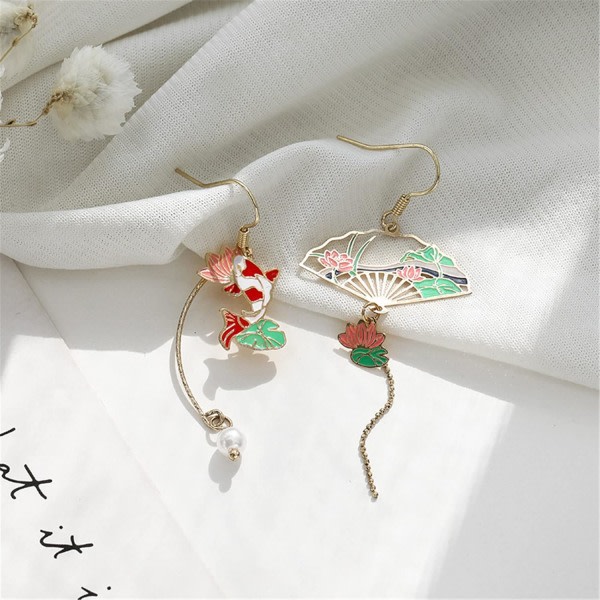 Asymmetriske vifteøreringer Sektor Drop Earrings Små vifte Dingle øredobber Søte Retro etniske Pretty Stud øredobber
