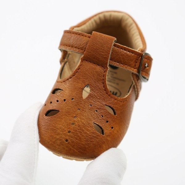 Baby i mjukt läder. Längd inuti skorna 11cm Baby halkfria tofflor. för tjejer. 0-6 månader - 2-3 år CDQ